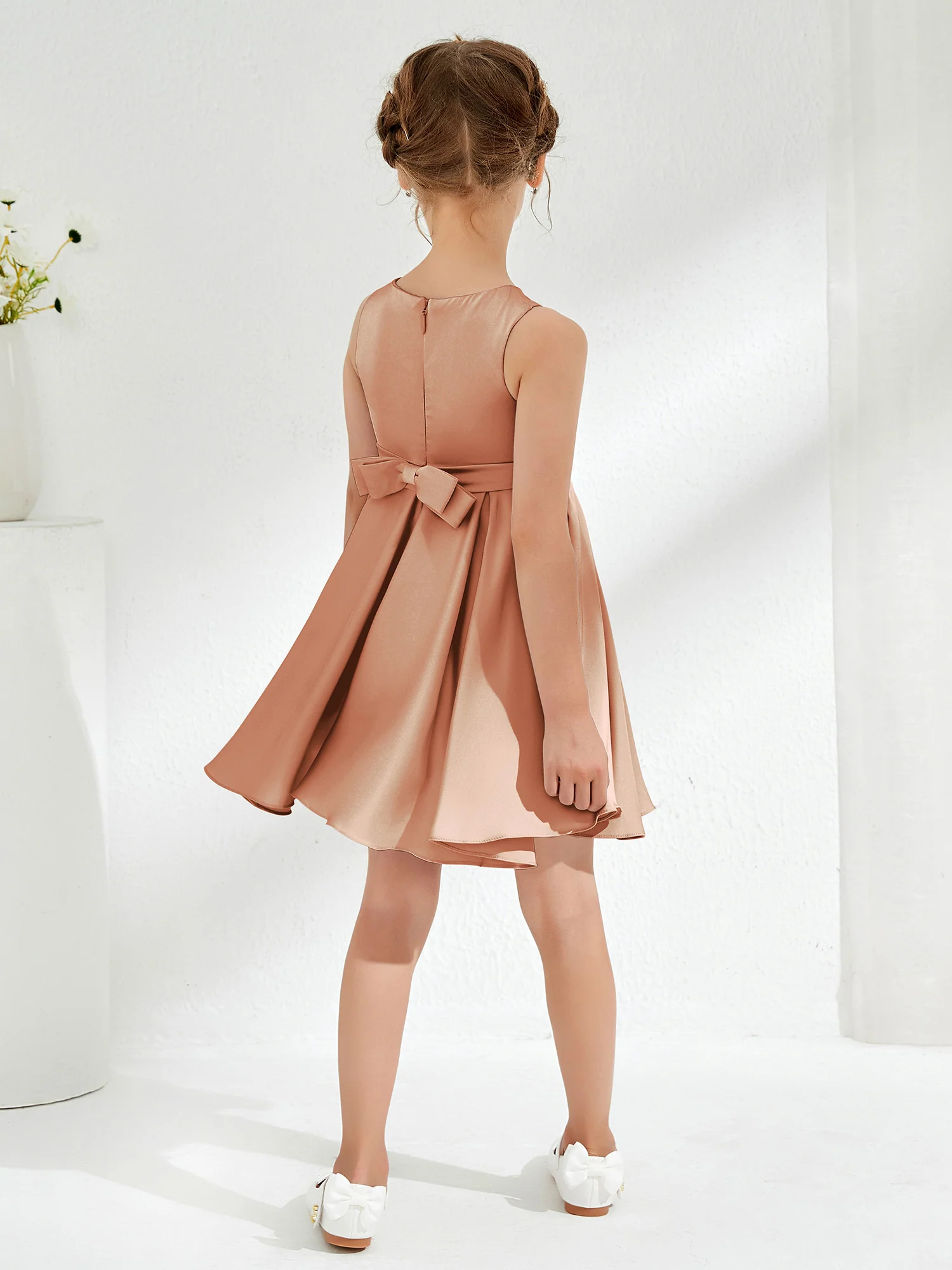 Cute Scoop Pleated Knee-Length Girl's Dress Bronzer - Image 2