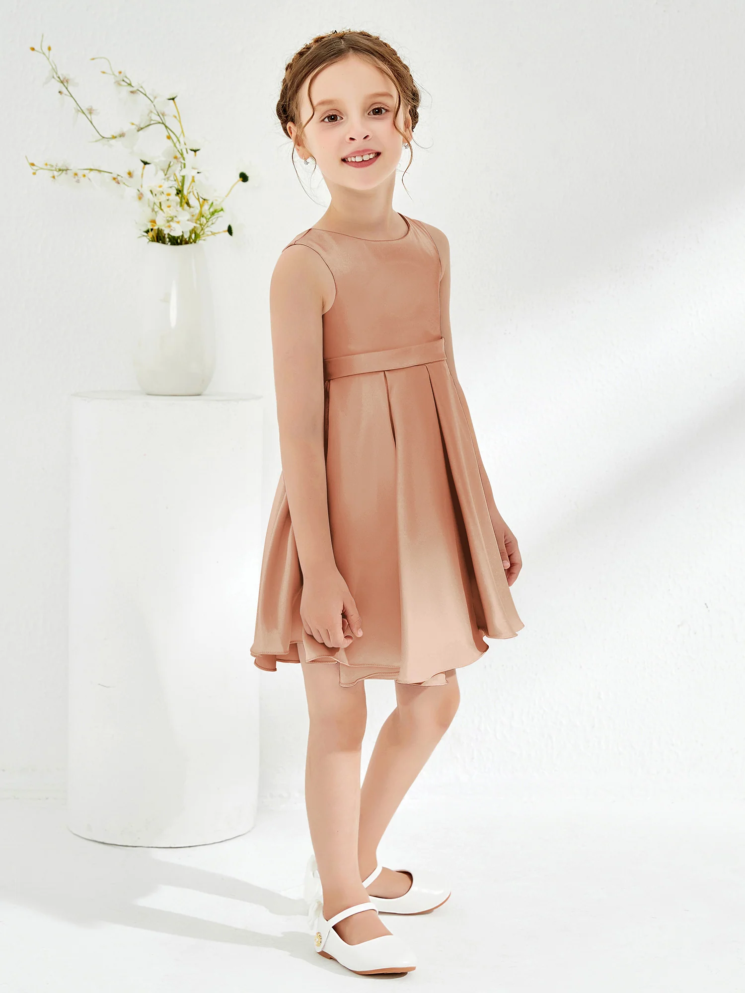 Cute Scoop Pleated Knee-Length Girl's Dress Bronzer - Image 3