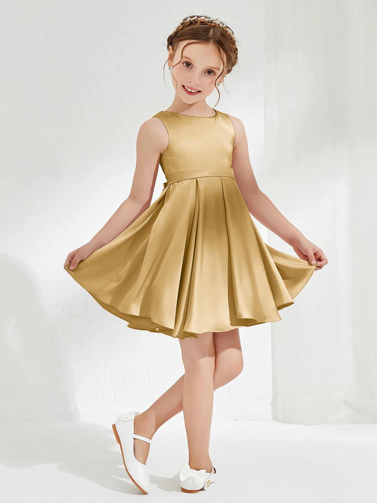 Cute Scoop Pleated Knee-Length Girl's Dress Gold