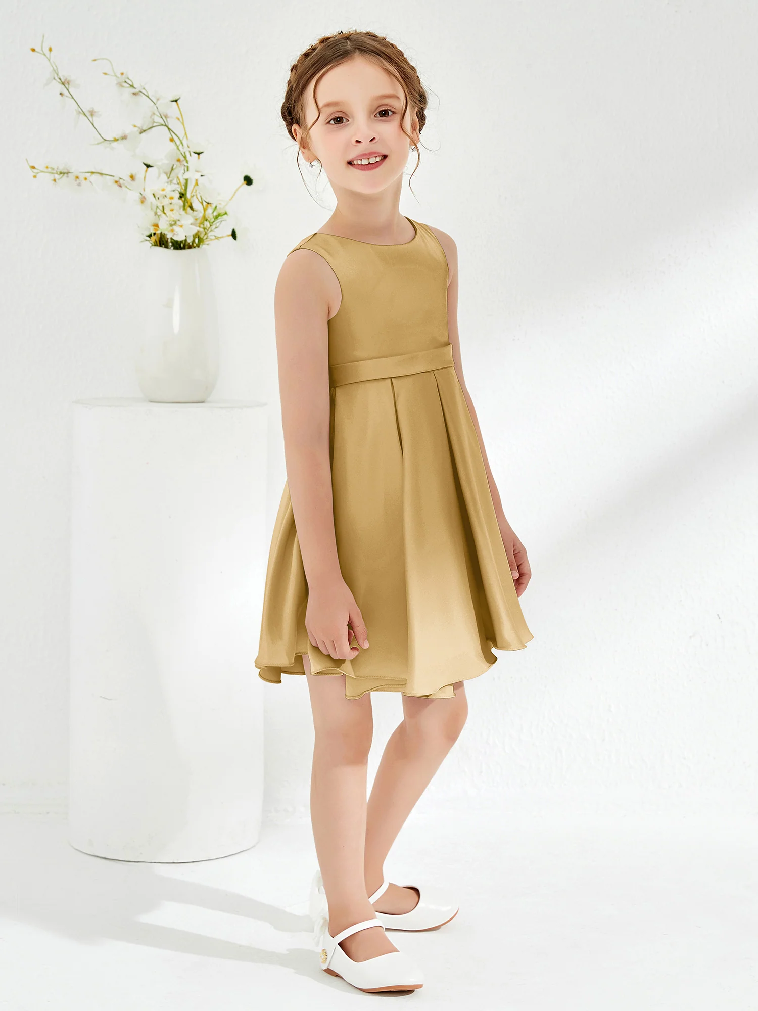 Cute Scoop Pleated Knee-Length Girl's Dress Gold - Image 3