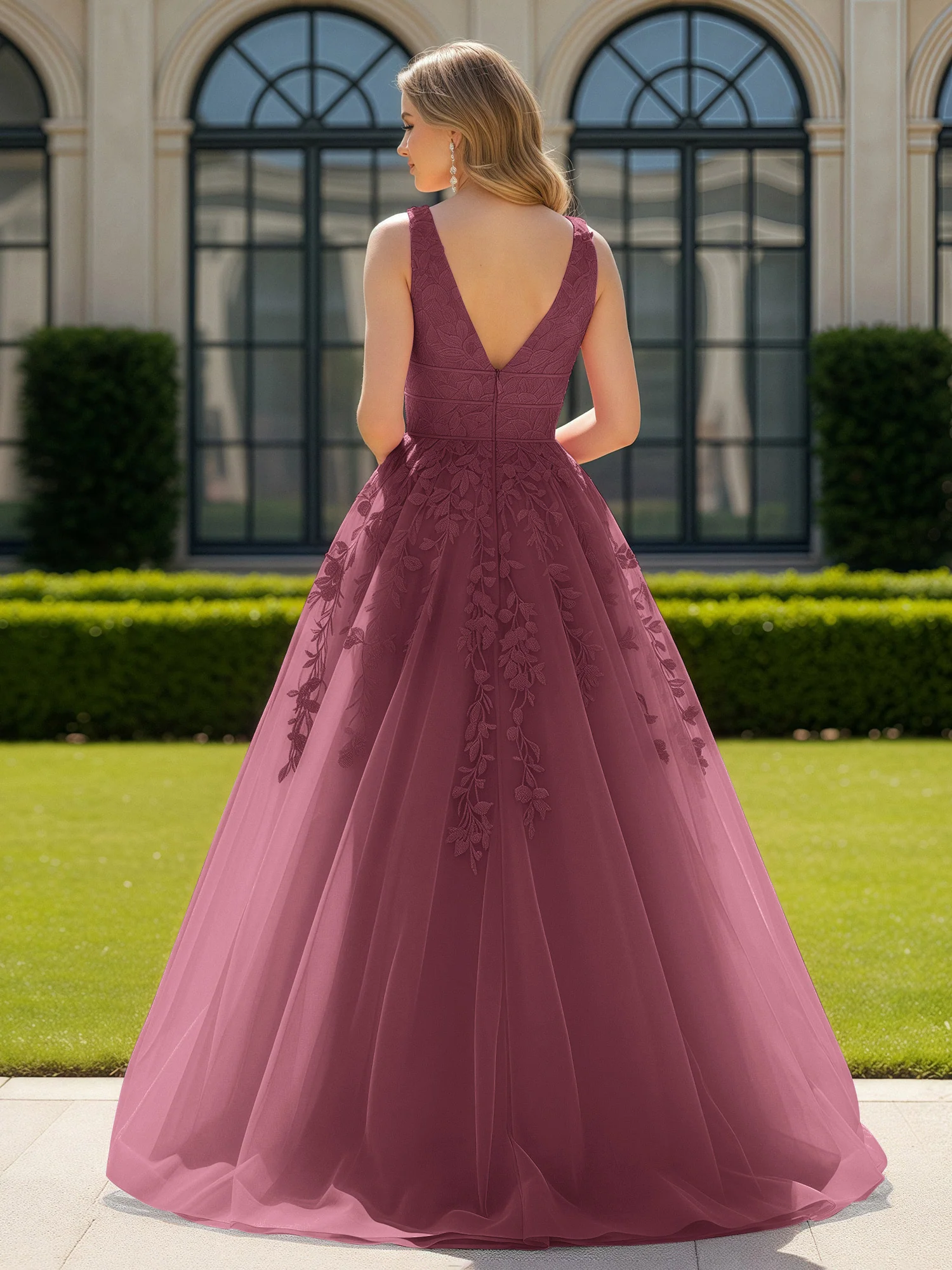 Appliqued Tulle Open Back Plunging V-Neck Prom Dress Mulberry - Image 2