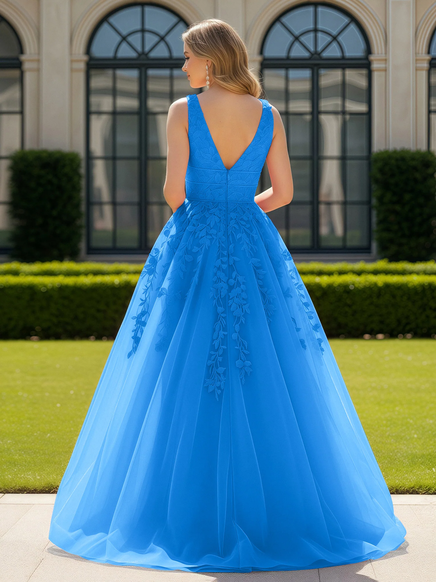Appliqued Tulle Open Back Plunging V-Neck Prom Dress Ocean Blue - Image 2