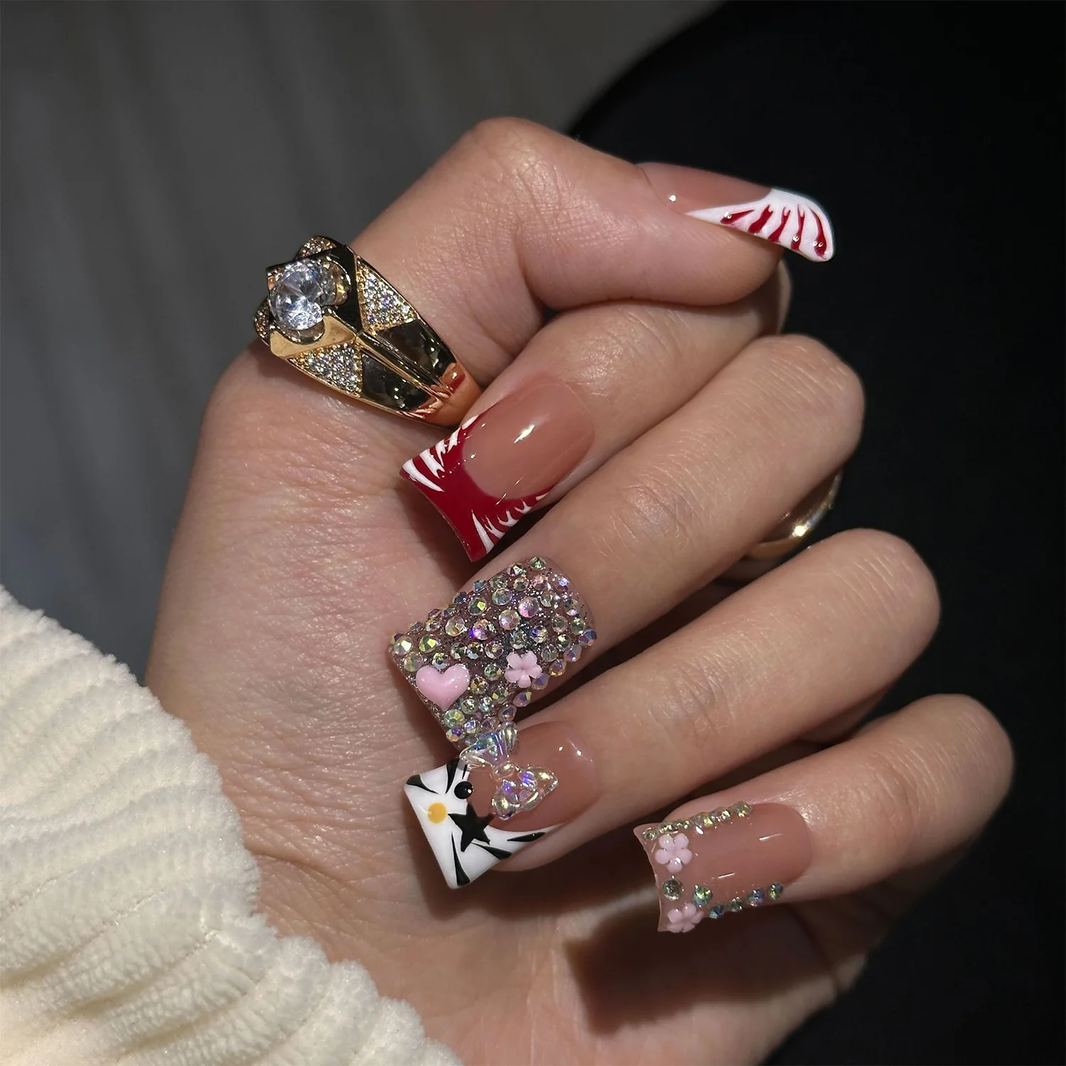 Glitter & Glam - Image 2