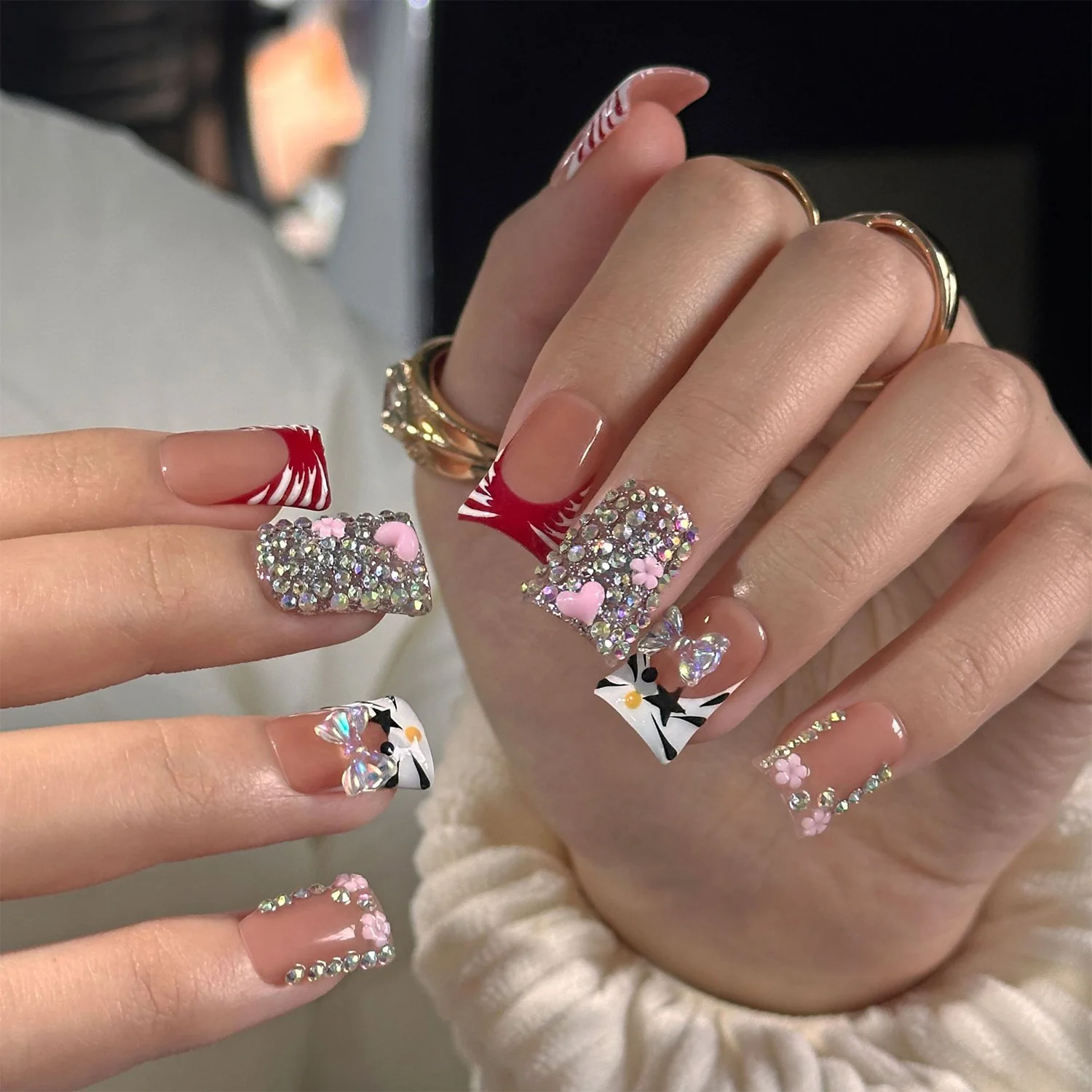 Glitter & Glam - Image 3