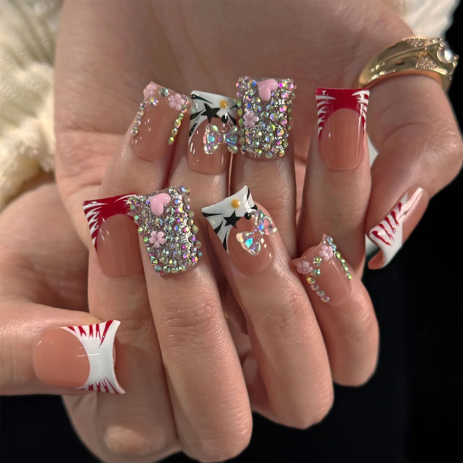 Glitter & Glam - Image 4