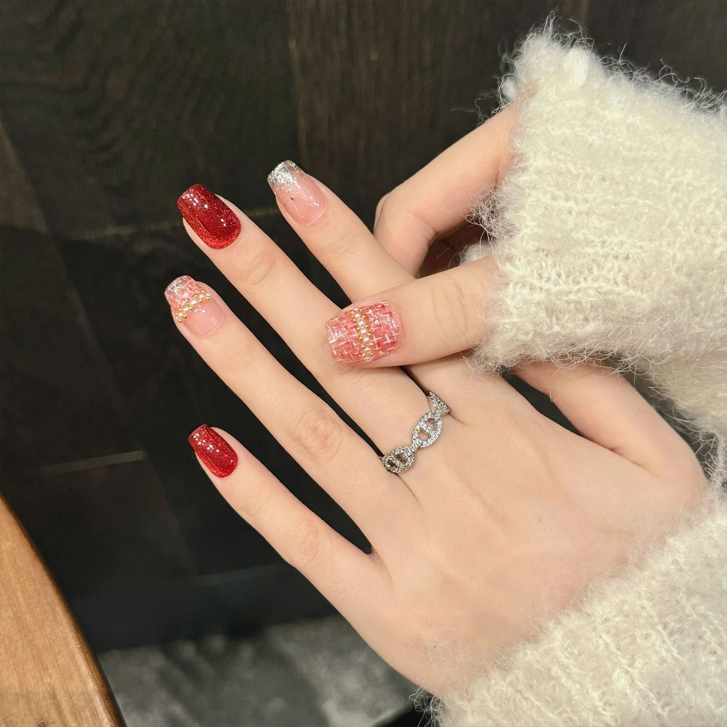 Holly Jolly - Image 2
