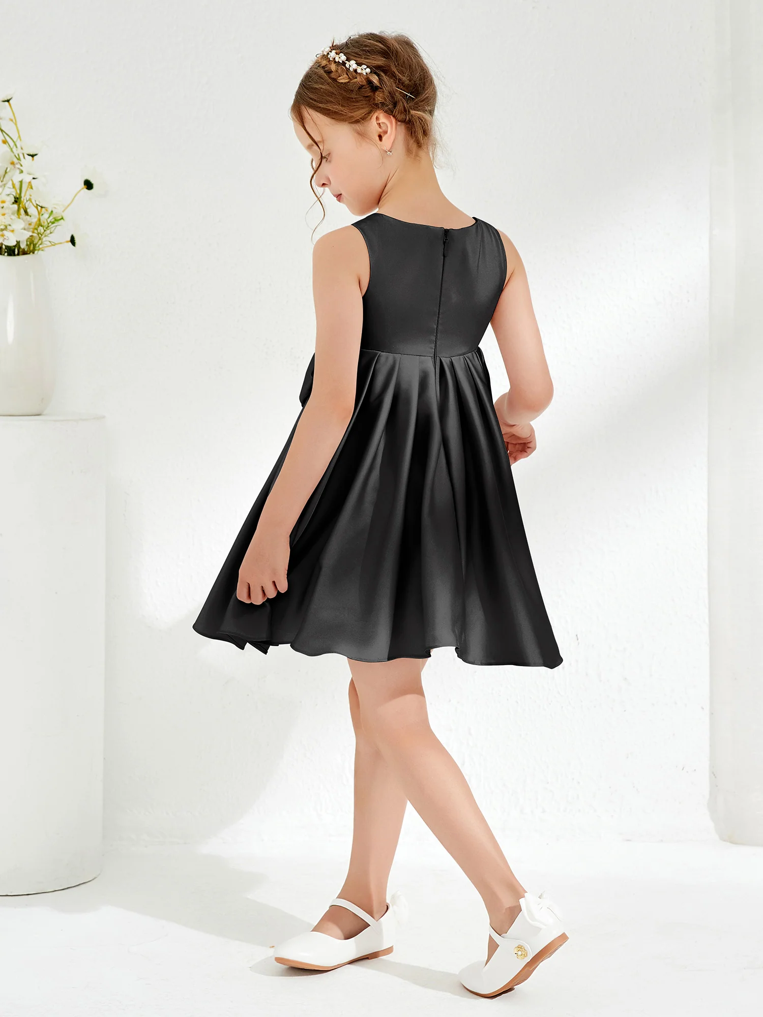 Square Pleated Knee-Length Girl's Dress with Bow Black - Image 2