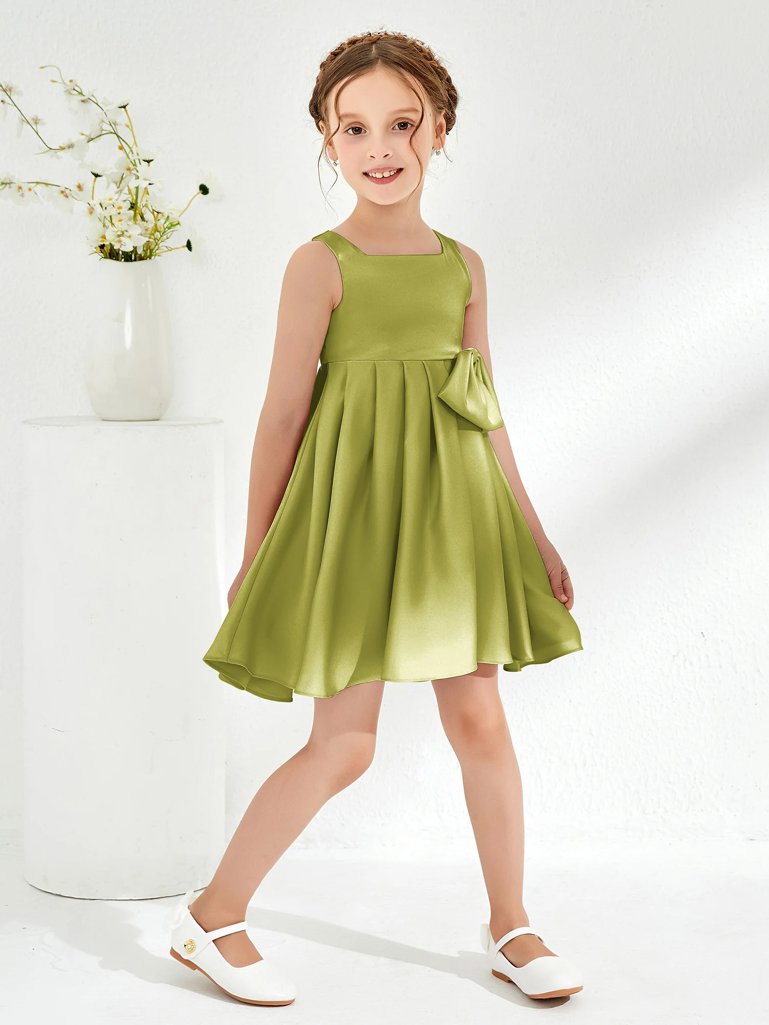 Square Pleated Knee-Length Girl's Dress with Bow Clover - Image 3
