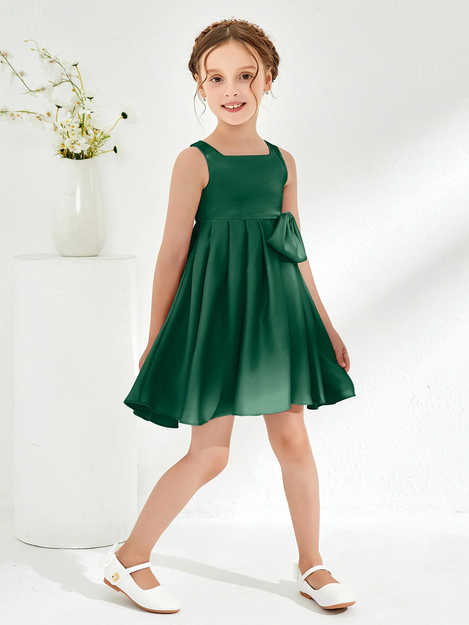 Square Pleated Knee-Length Girl's Dress with Bow Dark Green - Image 3