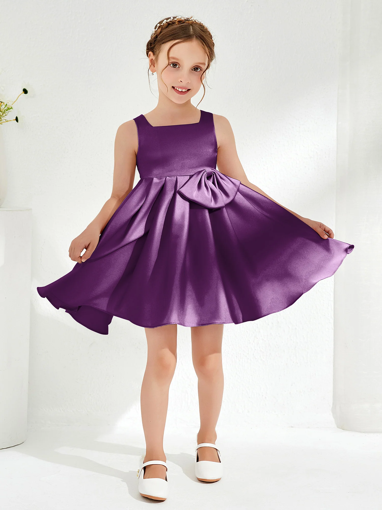 Square Pleated Knee-Length Girl's Dress with Bow Grape