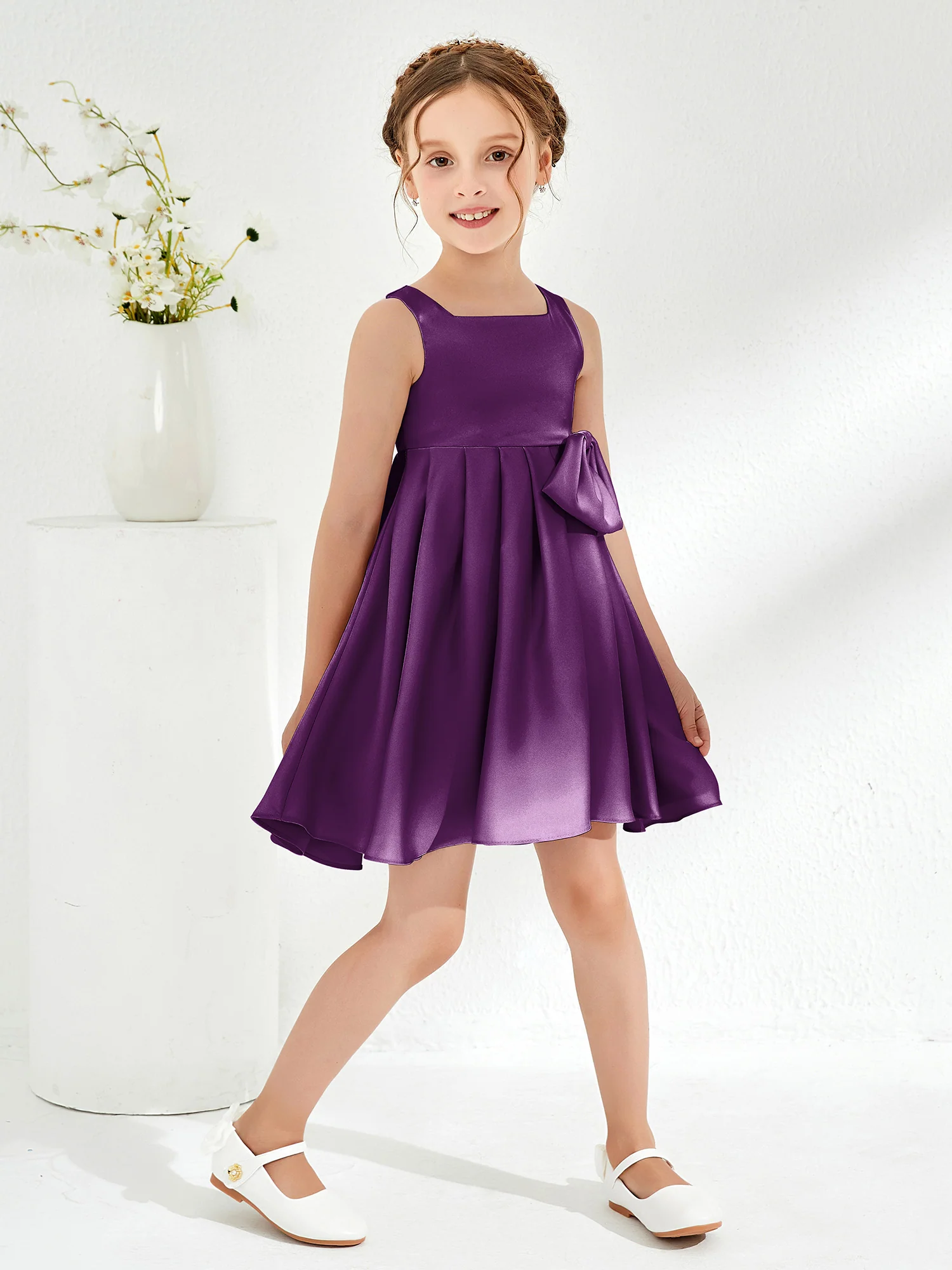 Square Pleated Knee-Length Girl's Dress with Bow Grape - Image 3