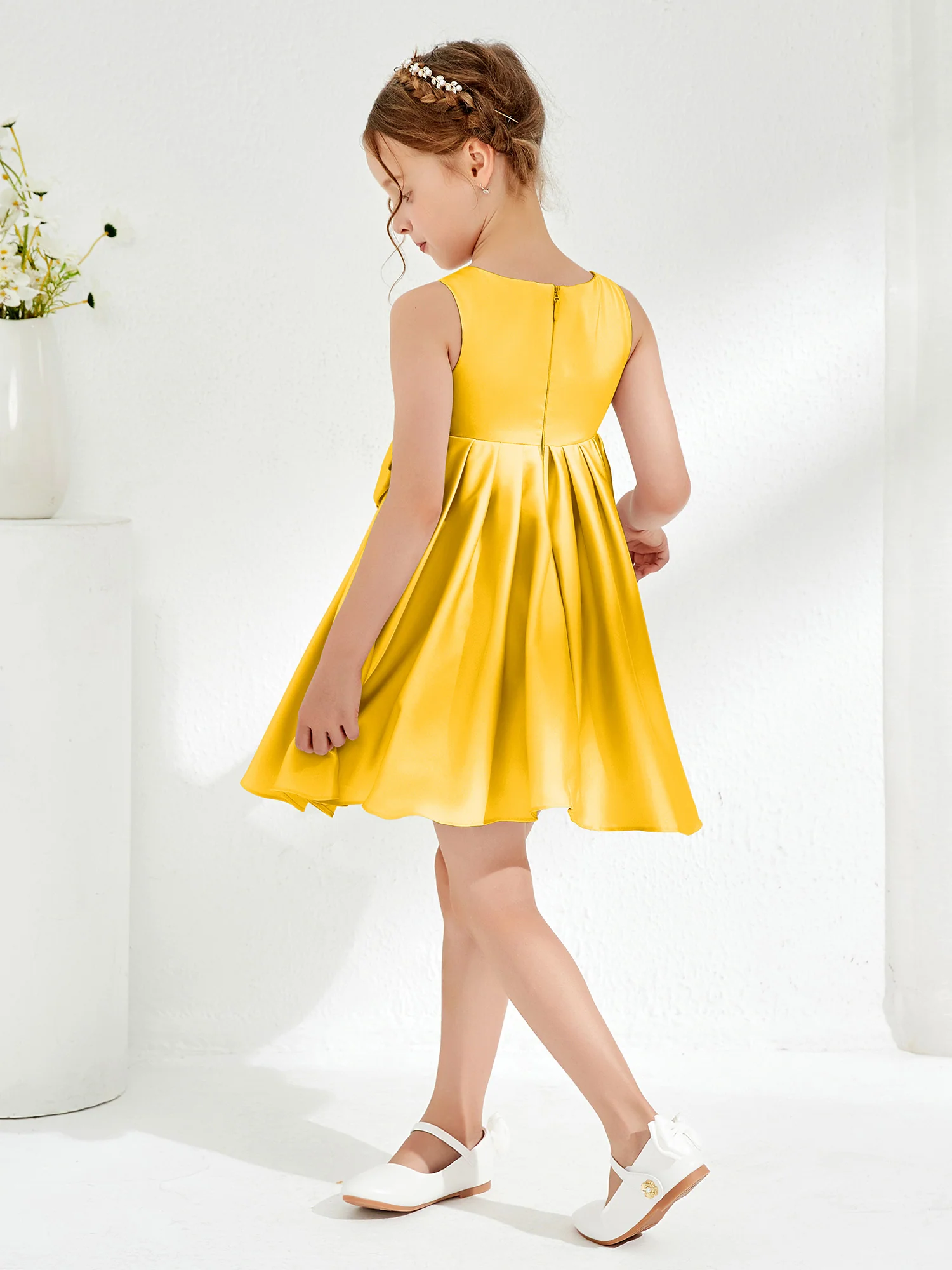 Square Pleated Knee-Length Girl's Dress with Bow Marigold - Image 2