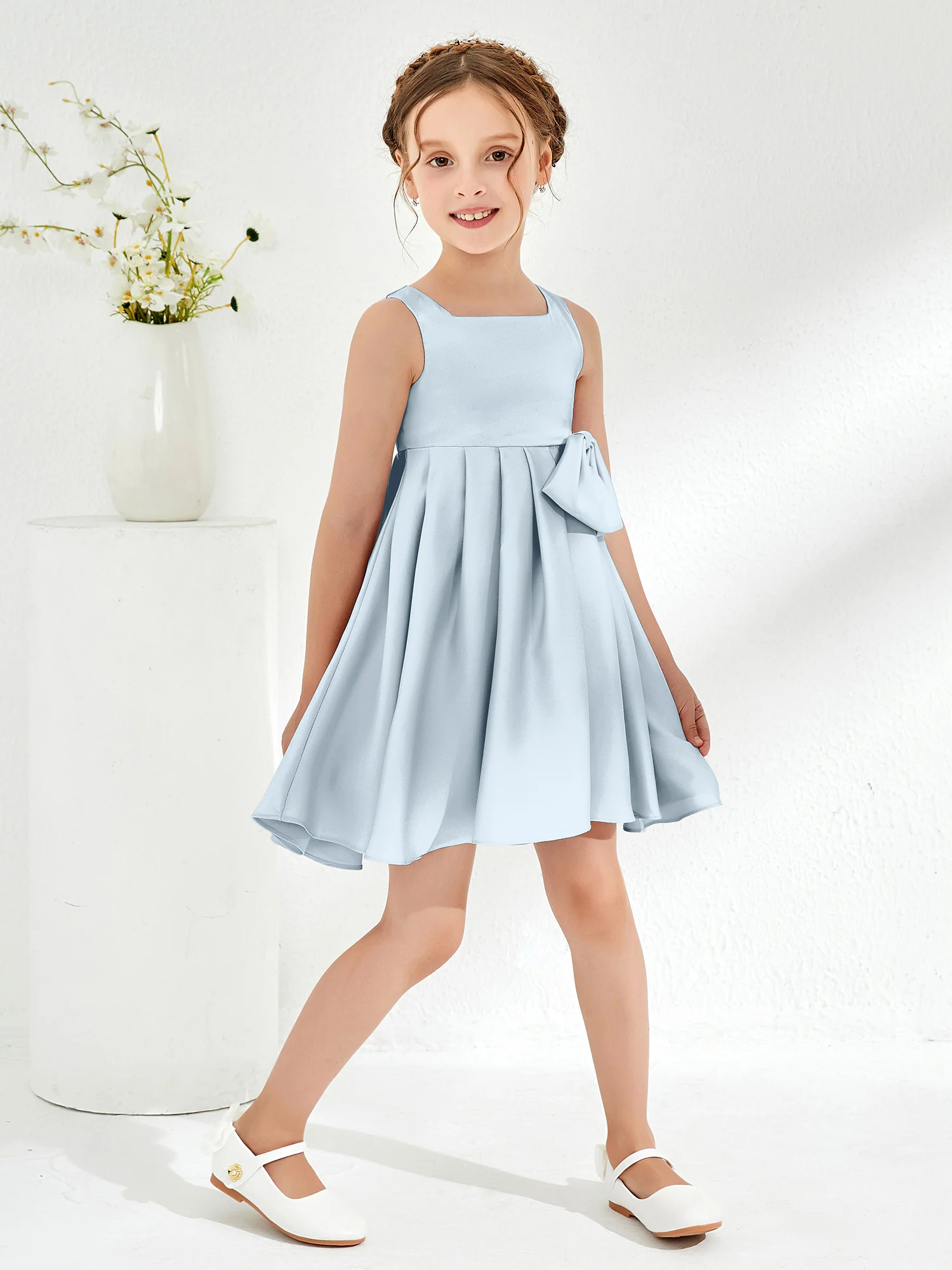 Square Pleated Knee-Length Girl's Dress with Bow Mist - Image 3
