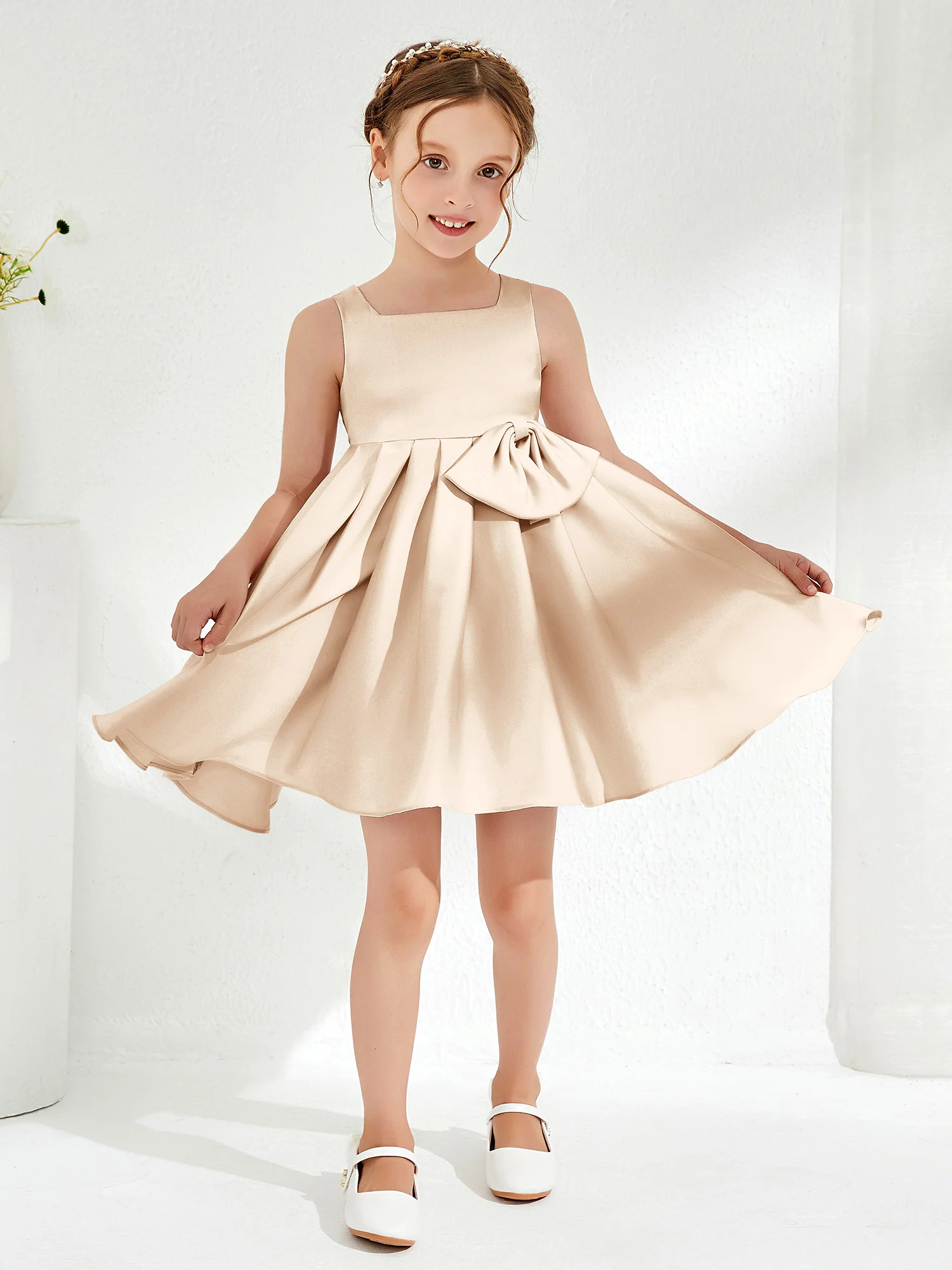 Square Pleated Knee-Length Girl's Dress with Bow Peach